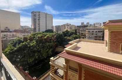 شقة - 4 غرف نوم - 3 حمامات للبيع في كفر عبده - رشدي - حي شرق - الاسكندرية