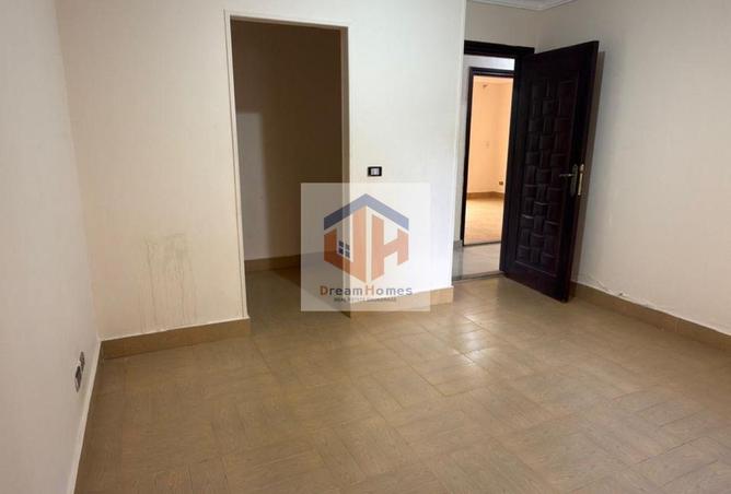 8030409 - Property Image 2