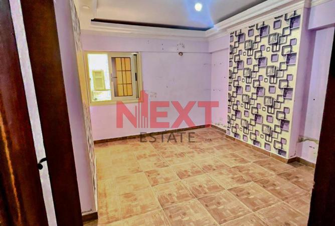 8120981 - Property Image 2