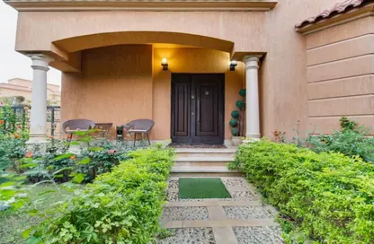 Villa - 5 Bedrooms - 5 Bathrooms for sale in Al Karma 4 - Sheikh Zayed Compounds - Sheikh Zayed City - Giza