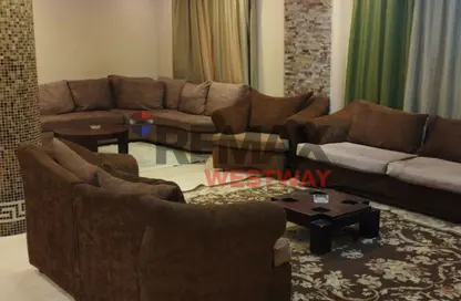 شقة - 3 غرف نوم - 2 حمامات للايجار في الحي العاشر - الشيخ زايد - الجيزة