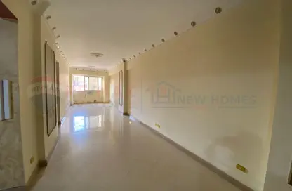 شقة - 2 غرف نوم - 1 حمام للبيع في سموحة - حي شرق - الاسكندرية شقة - 2 غرف نوم - 1 حمام للبيع في سموحة - حي شرق - الاسكندرية