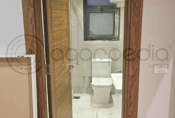 8205600 - Property Image 2