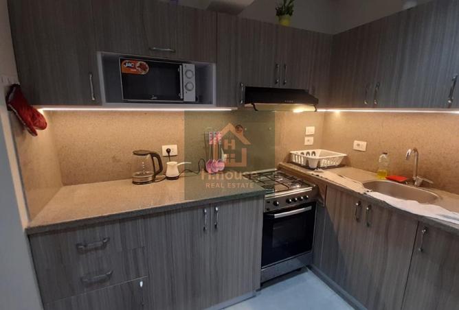 8412102 - Property Image 3