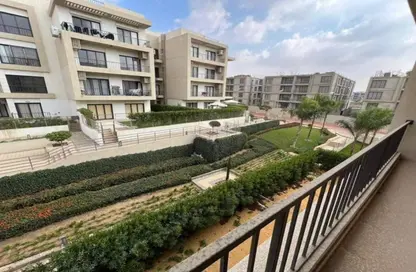 Apartment - 2 Bedrooms - 2 Bathrooms for sale in Moon Residences - Fifth Square - The 5th Settlement - New Cairo City - Cairo