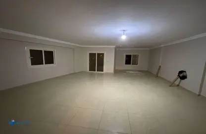 شقة - 3 غرف نوم - 3 حمامات للايجار في عمارات البنفسج - البنفسج - مدينة القاهرة الجديدة - القاهرة