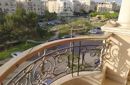 Penthouse - 4 Bedrooms - 2 Bathrooms for sale in Beverly Hills Road - 17th District - Sheikh Zayed City - Giza