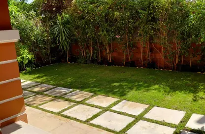 Apartment - 3 Bedrooms - 2 Bathrooms for sale in Green 3 - 2nd District - Sheikh Zayed City - Giza
