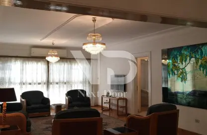 شقة - 4 غرف نوم - 3 حمامات للبيع في شارع حلمي حسن علي - المنطقة الثامنة - مدينة نصر - القاهرة