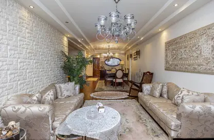 Apartment - 3 Bedrooms - 3 Bathrooms for sale in Mohamed Fawzy Moaz St. - Smouha - Hay Sharq - Alexandria