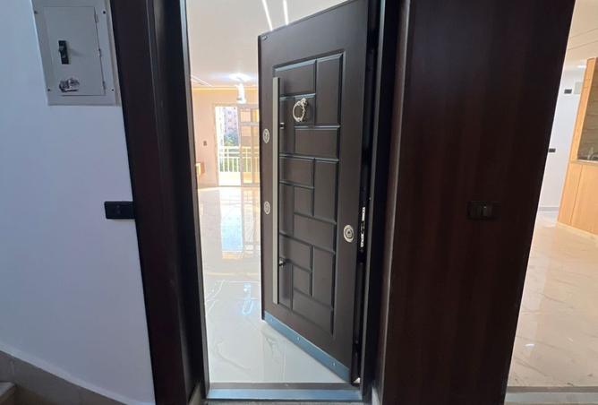 8302486 - Property Image 3