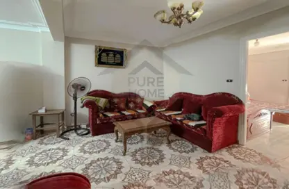 Apartment - 2 Bedrooms - 1 Bathroom for sale in Khalf Omar Al Mokhtar St. - Janaklees - Hay Sharq - Alexandria