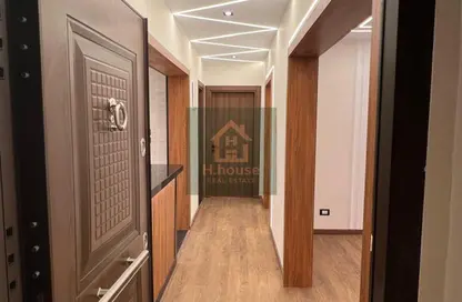 شقة - 3 غرف نوم - 2 حمامات للبيع في شارع طلعت مصطفي - الرحاب المرحلة الخامسة - الرحاب - مدينة القاهرة الجديدة - القاهرة