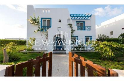 Chalet - 3 Bedrooms - 2 Bathrooms for sale in Mountain View - Ras Al Hekma - North Coast