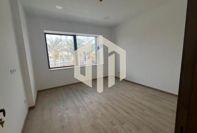 8126634 - Property Main Image