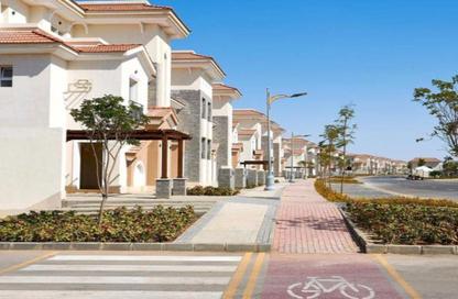 Townhouse - 4 Bedrooms - 4 Bathrooms for sale in Al Maqsad - New Capital Compounds - New Capital City - Cairo