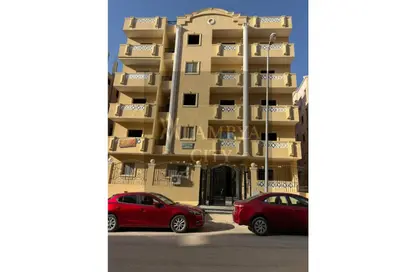 Apartment - 3 Bedrooms - 2 Bathrooms for sale in Orouba Axis - Area A - Ganoob El Acadimia - New Cairo City - Cairo