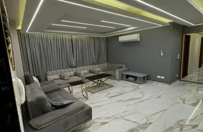 Apartment - 3 Bedrooms - 3 Bathrooms for rent in Nile Corniche St. - Al Agouza - Giza