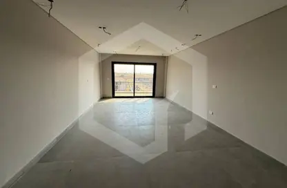 Apartment - 3 Bedrooms - 3 Bathrooms for rent in Village West - Sheikh Zayed Compounds - Sheikh Zayed City - Giza