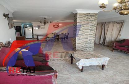 شقة - 3 غرف نوم - 2 حمامات للبيع في شارع الدكتور حسن الشريف - المنطقة الثامنة - مدينة نصر - القاهرة