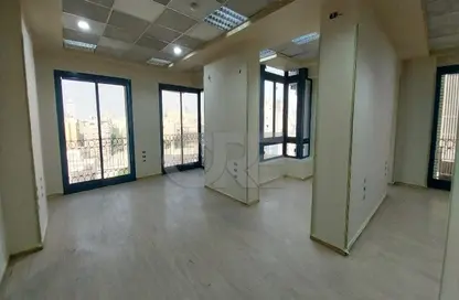 Office Space - Studio - 7 Bathrooms for rent in Al Ahrar St. - Mohandessin - Giza