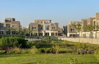 Villa - 5 Bedrooms - 5 Bathrooms for sale in Etapa - Sheikh Zayed Compounds - Sheikh Zayed City - Giza