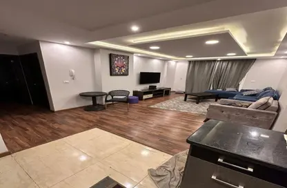 Apartment - 2 Bedrooms - 1 Bathroom for sale in Madinaty - Cairo