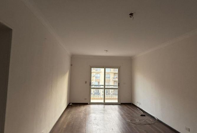 8438879 - Property Image 2