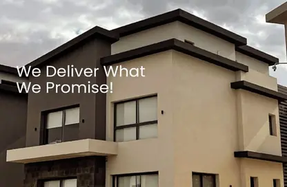 Villa - 5 Bedrooms - 4 Bathrooms for sale in Creek Town - The 1st Settlement - New Cairo City - Cairo