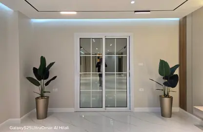 شقة - 3 غرف نوم - 2 حمامات للبيع في البوابة الرابعة القديمة - حورس - حدائق الاهرام - الجيزة