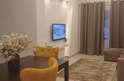 Apartment - 2 Bedrooms - 1 Bathroom for rent in Degla Gardens - Hadayek October - 6 October City - Giza
