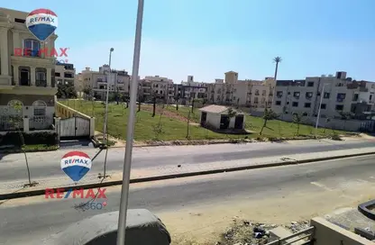 Apartment - 4 Bedrooms - 3 Bathrooms for sale in El Koronfel - The 5th Settlement - New Cairo City - Cairo