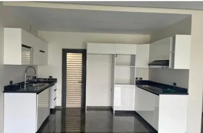 Apartment - 2 Bedrooms - 2 Bathrooms for rent in Lake View Residence - 5th Settlement Compounds - The 5th Settlement - New Cairo City - Cairo