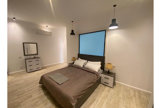 8229573 - Property Image 2