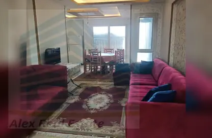 Apartment - 3 Bedrooms - 1 Bathroom for rent in Roushdy St. - Stanley - Hay Sharq - Alexandria