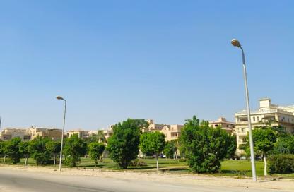 Apartment - 3 Bedrooms - 2 Bathrooms for sale in Al Shouyfat - 5th Settlement Compounds - The 5th Settlement - New Cairo City - Cairo