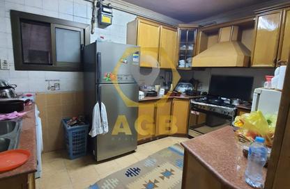 شقة - 3 غرف نوم - 1 حمام للبيع في شارع عمارات رابعه - ارض الجولف - مصر الجديدة - القاهرة