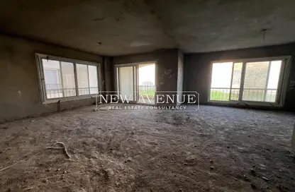 Apartment - 3 Bedrooms - 3 Bathrooms for sale in Stone Residence - 5th Settlement Compounds - The 5th Settlement - New Cairo City - Cairo