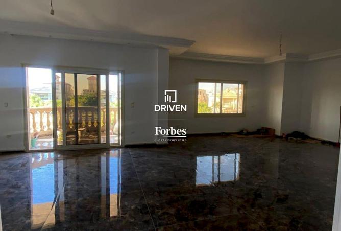 7974956 - Property Image 2