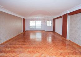 Apartment - 3 bedrooms - 2 bathrooms for للبيع in Kafr Abdo St. - Kafr Abdo - Roushdy - Hay Sharq - Alexandria