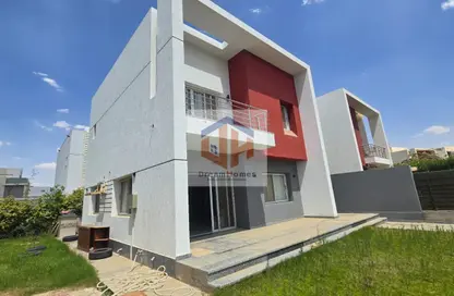 Villa - 3 Bedrooms - 3 Bathrooms for rent in Madinaty - Cairo