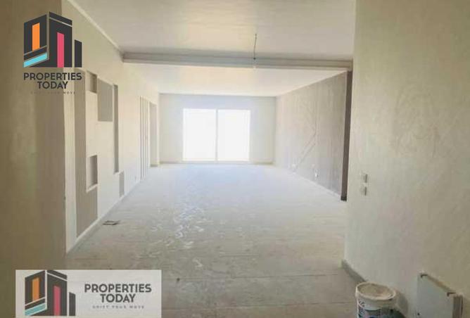 8092404 - Property Image 2