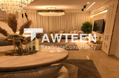 Penthouse - 3 Bedrooms - 4 Bathrooms for sale in Moon Residences - Fifth Square - The 5th Settlement - New Cairo City - Cairo