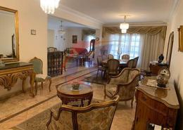 شقة - 4 غرف نوم - 2 حمامات for للبيع in شارع هشام لبيب - المنطقة الثامنة - مدينة نصر - القاهرة