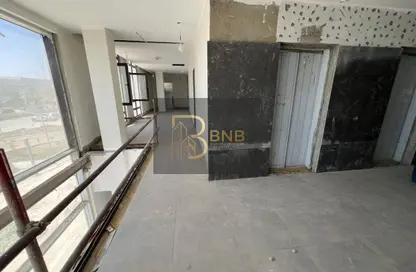 Office Space - Studio - 6 Bathrooms for rent in District 5 - 5th Settlement Compounds - The 5th Settlement - New Cairo City - Cairo