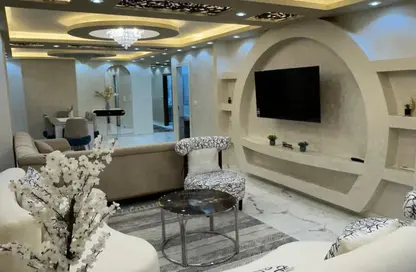 Apartment - 3 Bedrooms - 3 Bathrooms for rent in Al Sheikh Mohammed Al Nadi St. - 6th Zone - Nasr City - Cairo