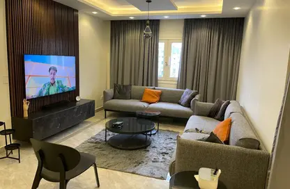 Apartment - 2 Bedrooms - 2 Bathrooms for sale in Mountain View Hyde Park - 5th Settlement Compounds - The 5th Settlement - New Cairo City - Cairo