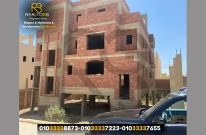 فيلا - 4 غرف نوم - 4 حمامات للبيع في فرست هايتس - محور 26 يوليو - مدينة 6 أكتوبر - الجيزة