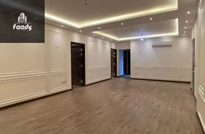 Apartment - 4 Bedrooms - 2 Bathrooms for rent in Lake View Residence - 5th Settlement Compounds - The 5th Settlement - New Cairo City - Cairo