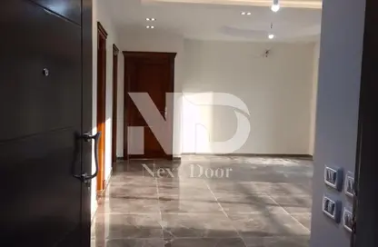 Apartment - 2 Bedrooms - 2 Bathrooms for rent in Palm Hills Village Gate - South Investors Area - New Cairo City - Cairo